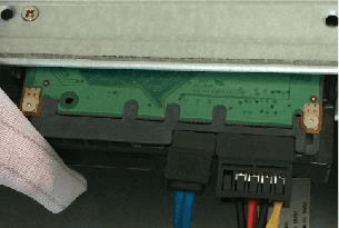 Power cable connecting the HDD and the mainboard