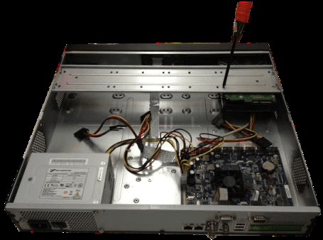 Inside the 1.5U chassis with HDDs mounted in the bracket